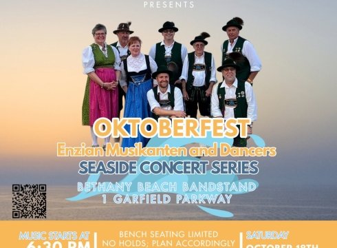 Oktoberfest - Enzian Musikanten and Dancers