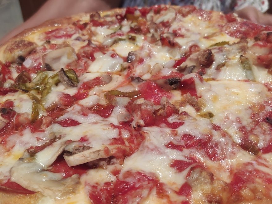 Grotto Pizza