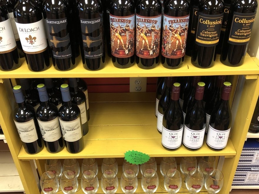 Dana's Pantry & Package store